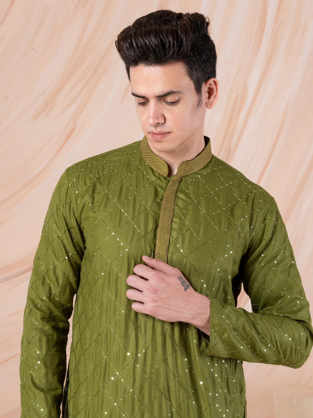 Mens Green Thread & Sequins Work Cotton Kurta