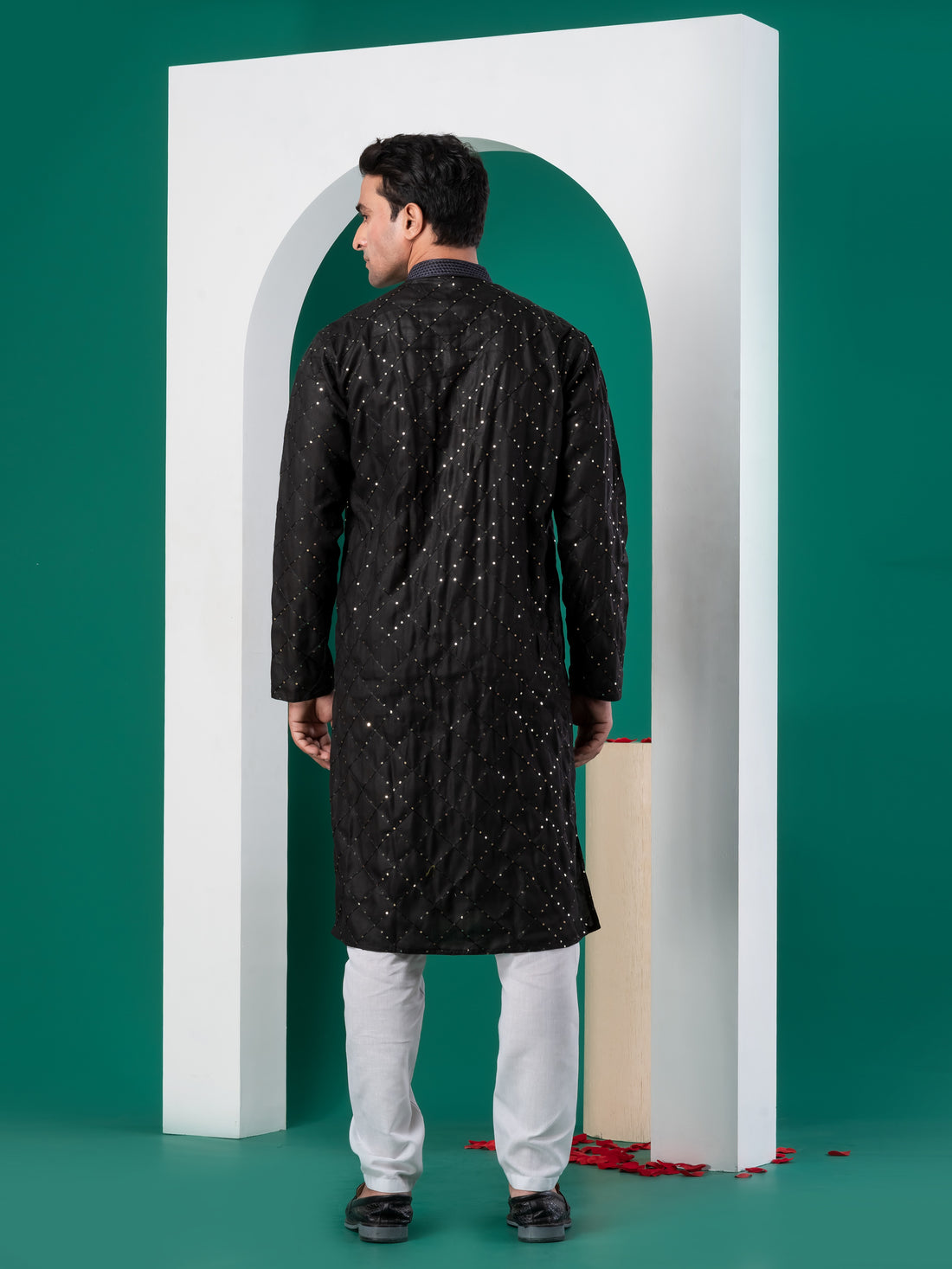 Mens Black Thread & Sequins Work Cotton Kurta